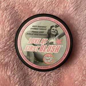 Soap & glory love at first blush shade “pink, pop & pearl”